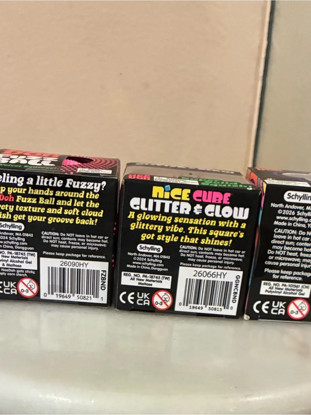 Needoh Cloud Pleaser Mello Mallo, Fuzz Ball & Glitter & Glow 100% Authentic (4ct
